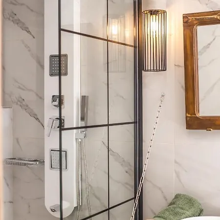 Salt N Mellow דירה פליראקי